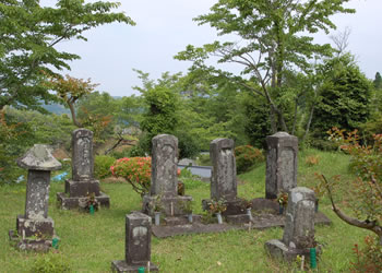 宮部鼎蔵一族の墓所