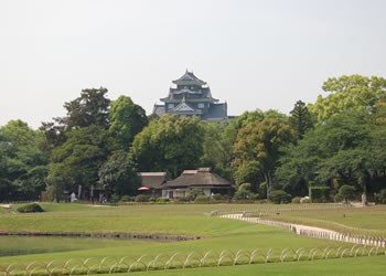 後楽園から見える岡山城