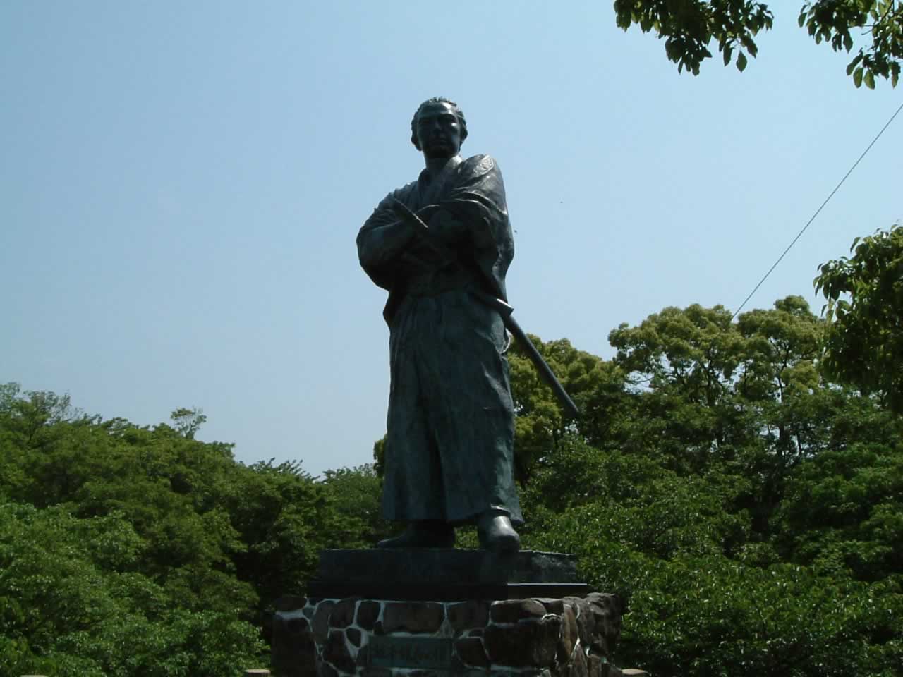 坂本龍馬の銅像　風頭公園