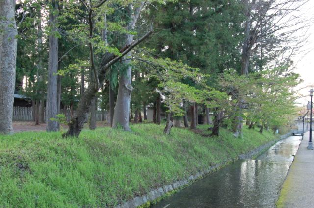 松代象山神社側