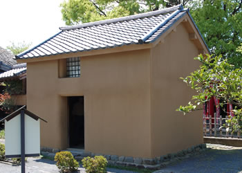 福沢諭吉旧宅 土蔵